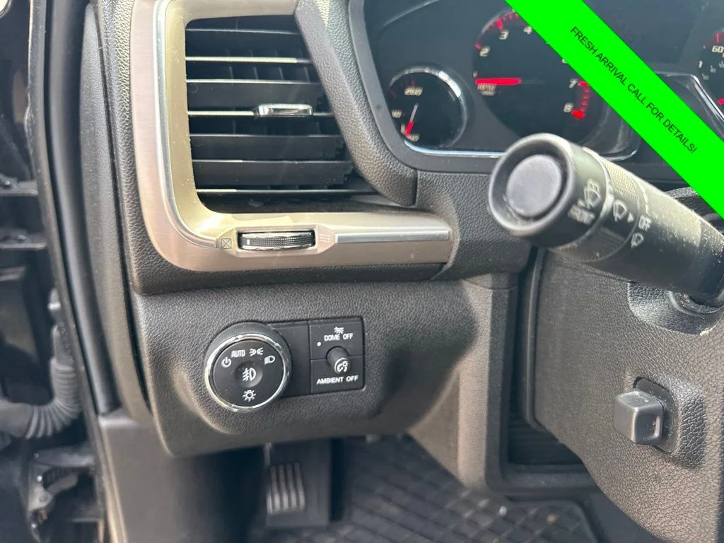 Used 2014 Black GMC Denali image 22