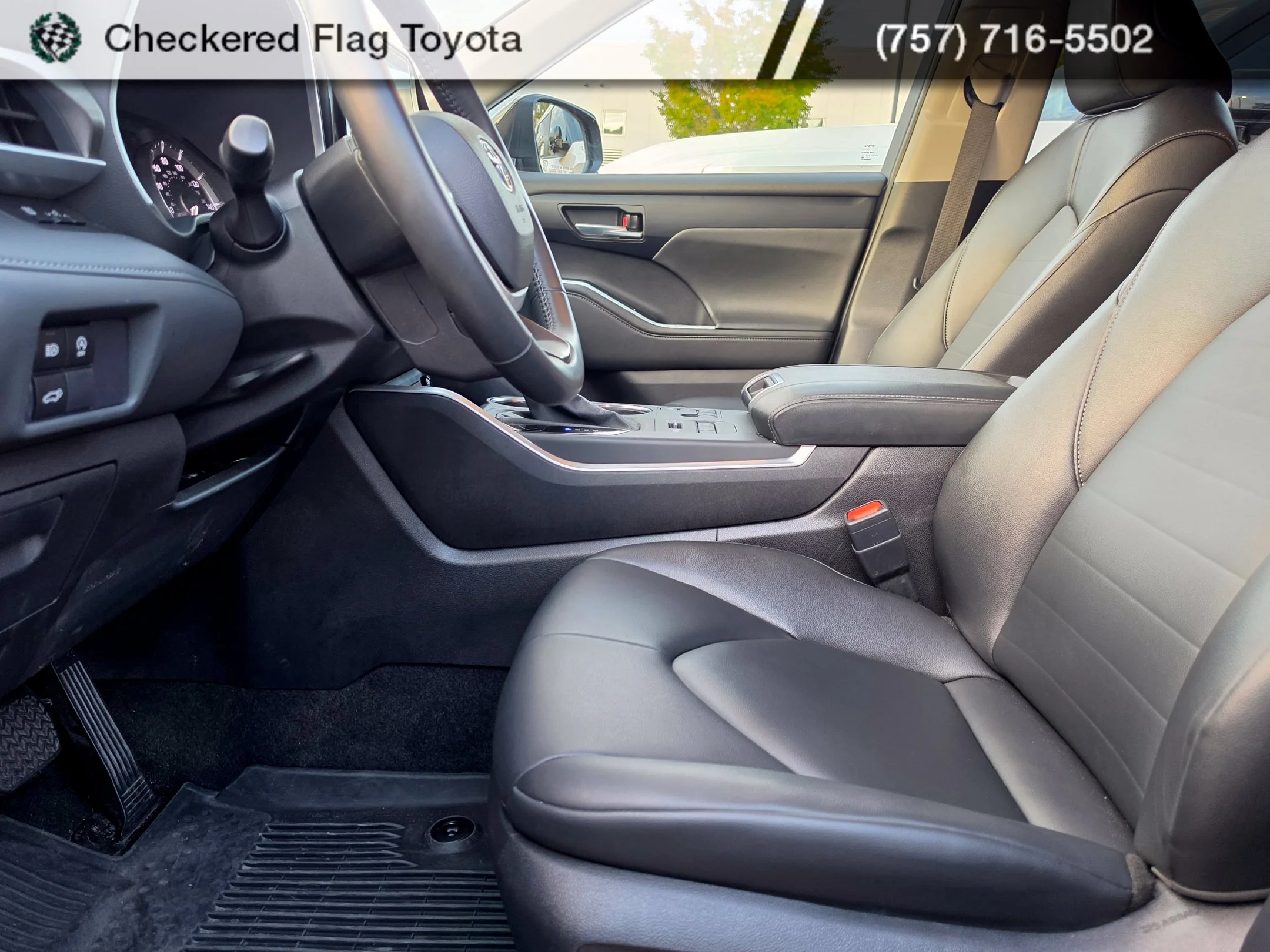 Used 2026 Midnight Black Metallic Toyota XLE image 8