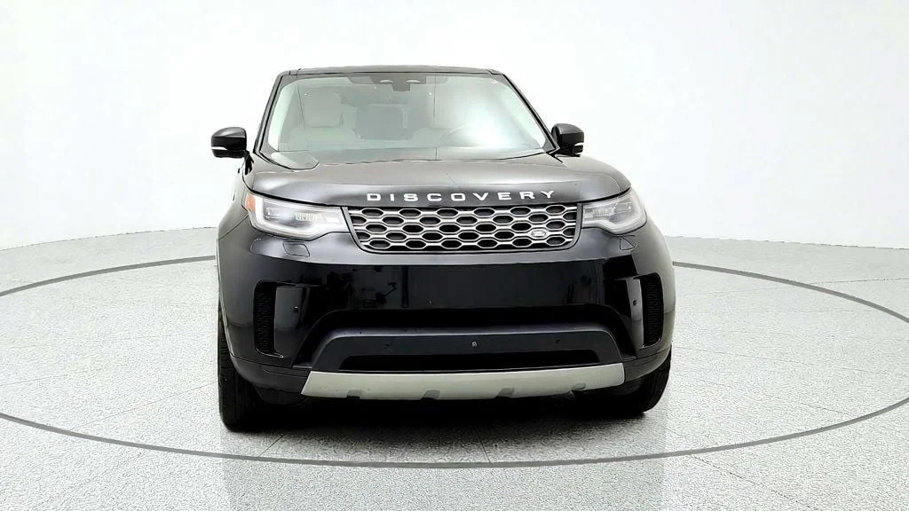 Used 2024 Santorini Black Metallic Land Rover P300 S image 2