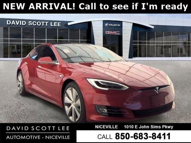 Used 2021 Red Tesla Long Range image 1