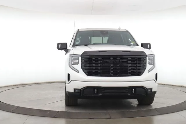 Used 2024 White GMC Denali image 12