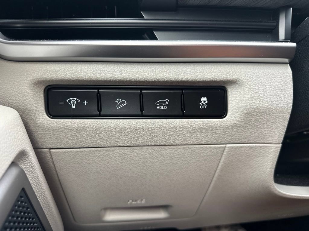 Certified Used 2024 Gray Kia EX image 21