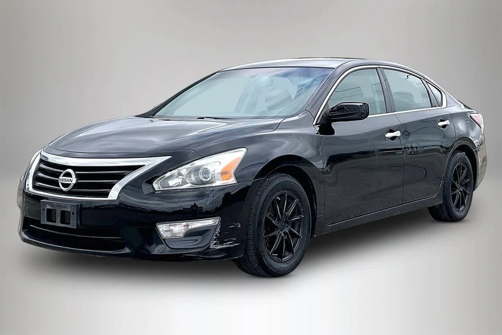Used 2014 Nissan Altima S with VIN 1N4AL3APXEC171343 for sale in Alvin, TX