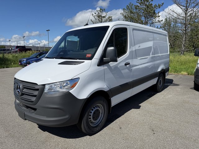 2026 Mercedes-Benz Sprinter Cargo Van Worker