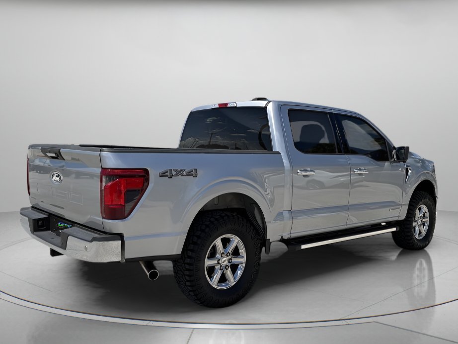 Used 2024 Silver Metallic Ford XLT image 3