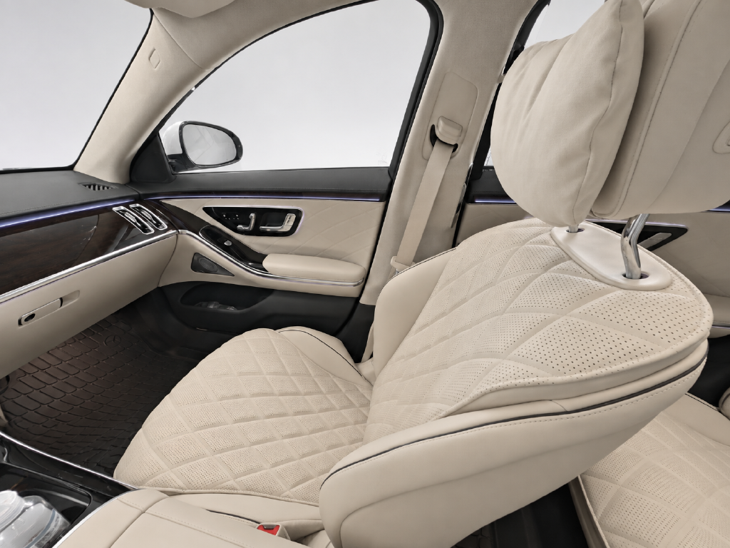 Used 2026  Mercedes-Benz S 580 image 13