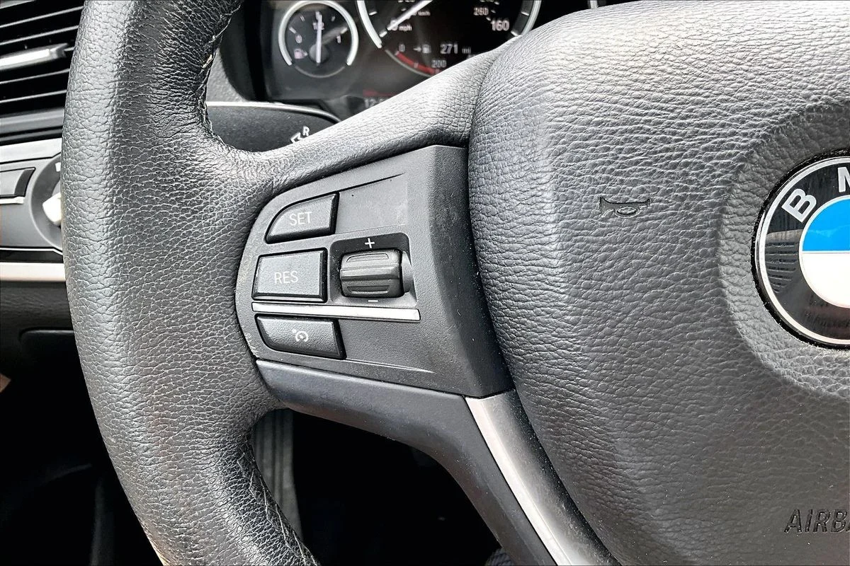 Used 2017 Silver BMW xDrive28i image 11