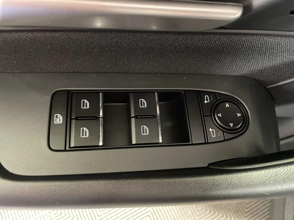 2026 Mazda CX-90 Select Package - Photo 10