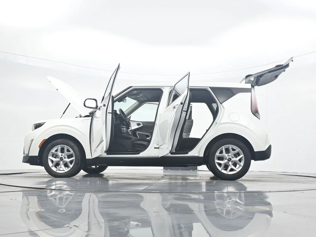 Used 2025 White Kia LX image 44