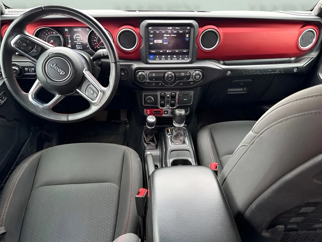 Used 2019  Jeep Rubicon image 13