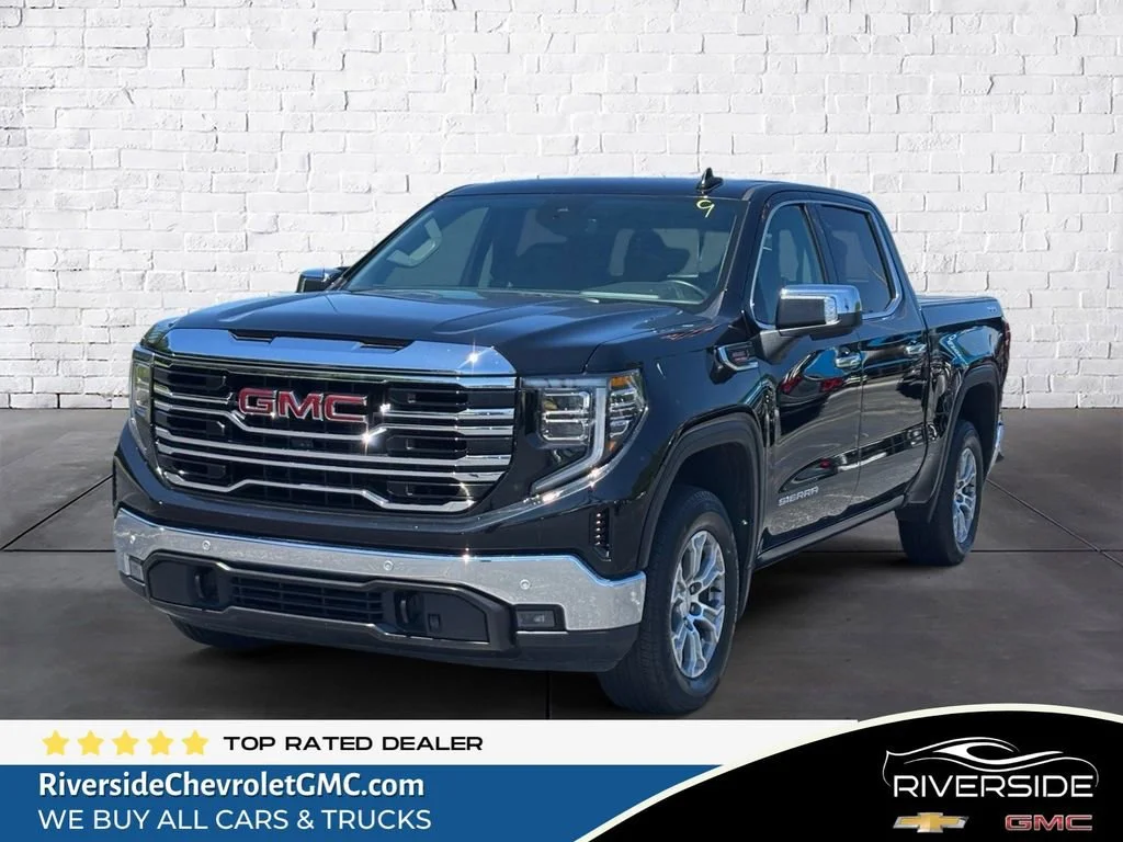 Used 2024 Onyx Black GMC SLT image 1