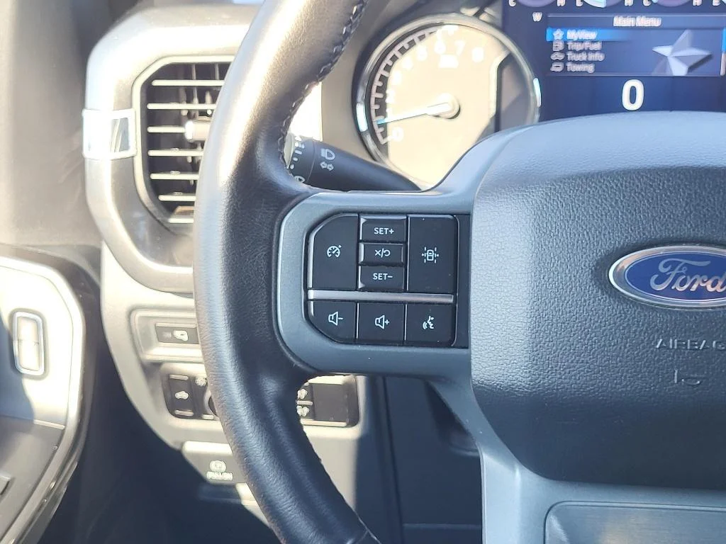 Used 2023 Atlas Blue Metallic Ford XLT image 13