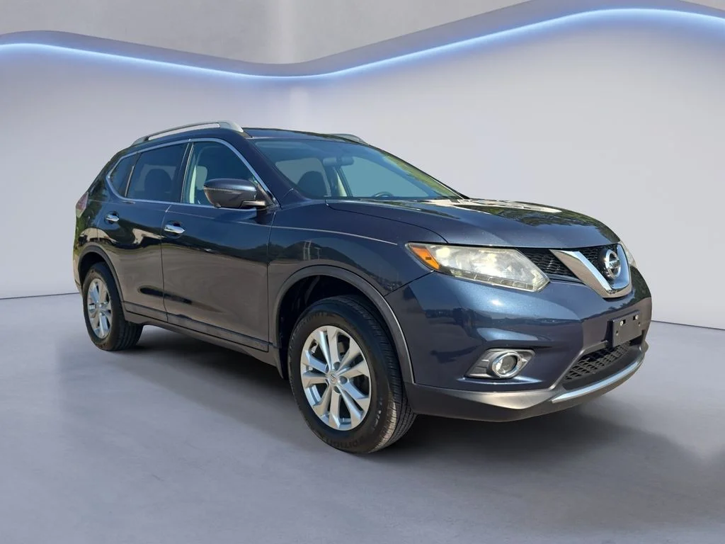 Used 2016 Arctic Blue Metallic Nissan SV image 8