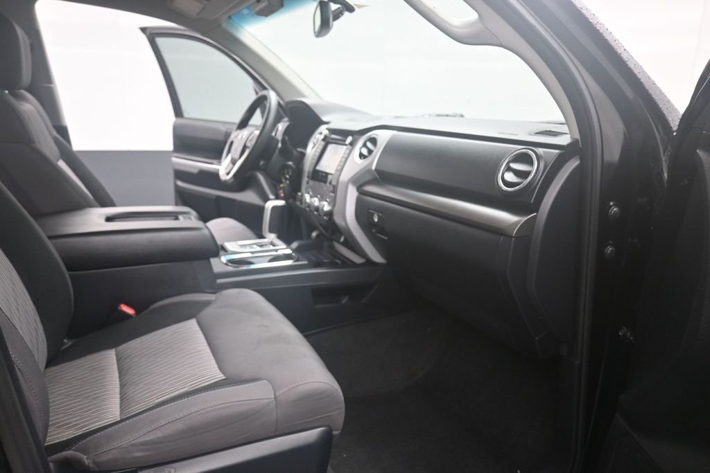 Used 2017 Black Toyota SR5 image 26