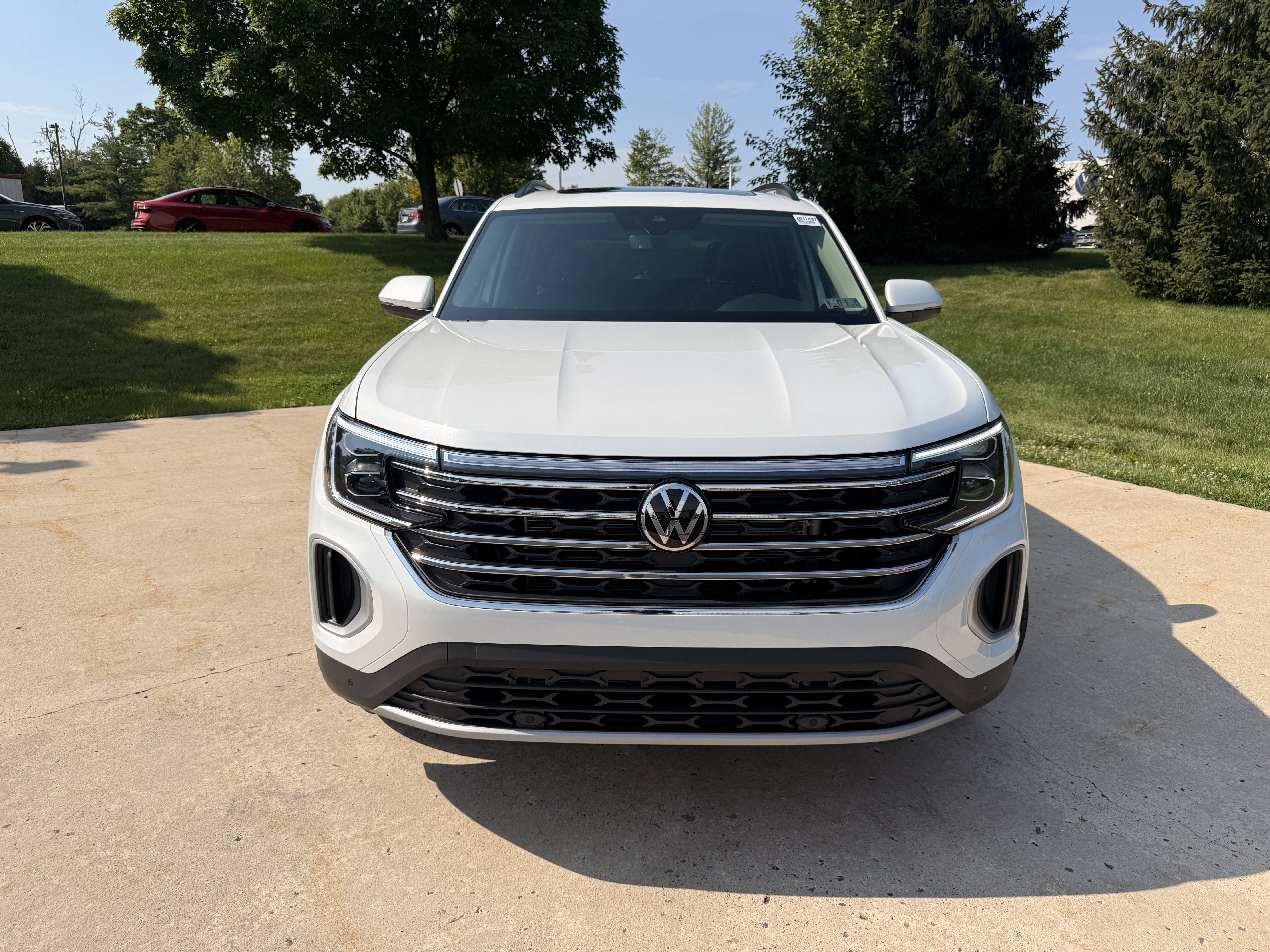 New 2026 Opal White Pearl Volkswagen 2.0T SE w/Technology image 8