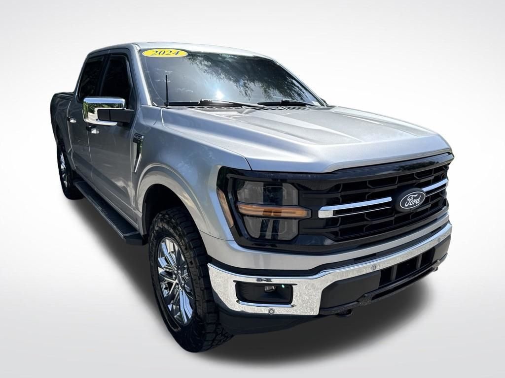 Used 2024 Silver Ford XLT image 3