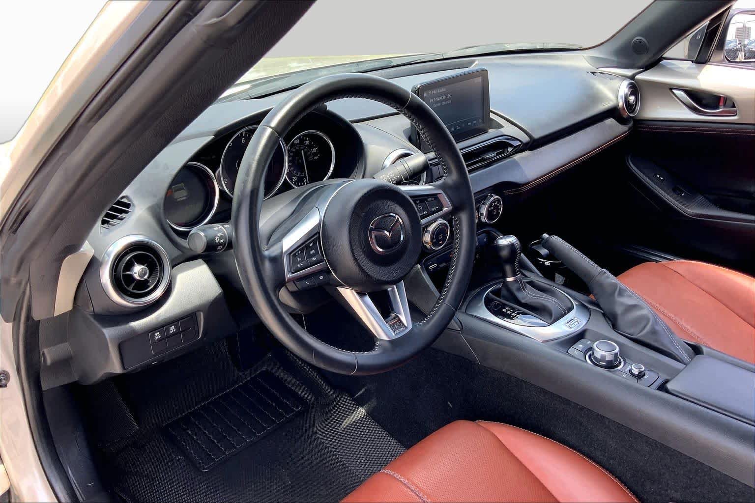 Used 2023 Platinum Quartz Metallic Mazda Grand Touring image 15
