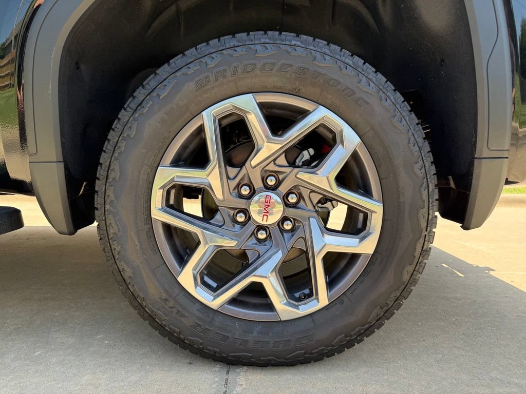 New 2026 Onyx Black GMC SLT image 9
