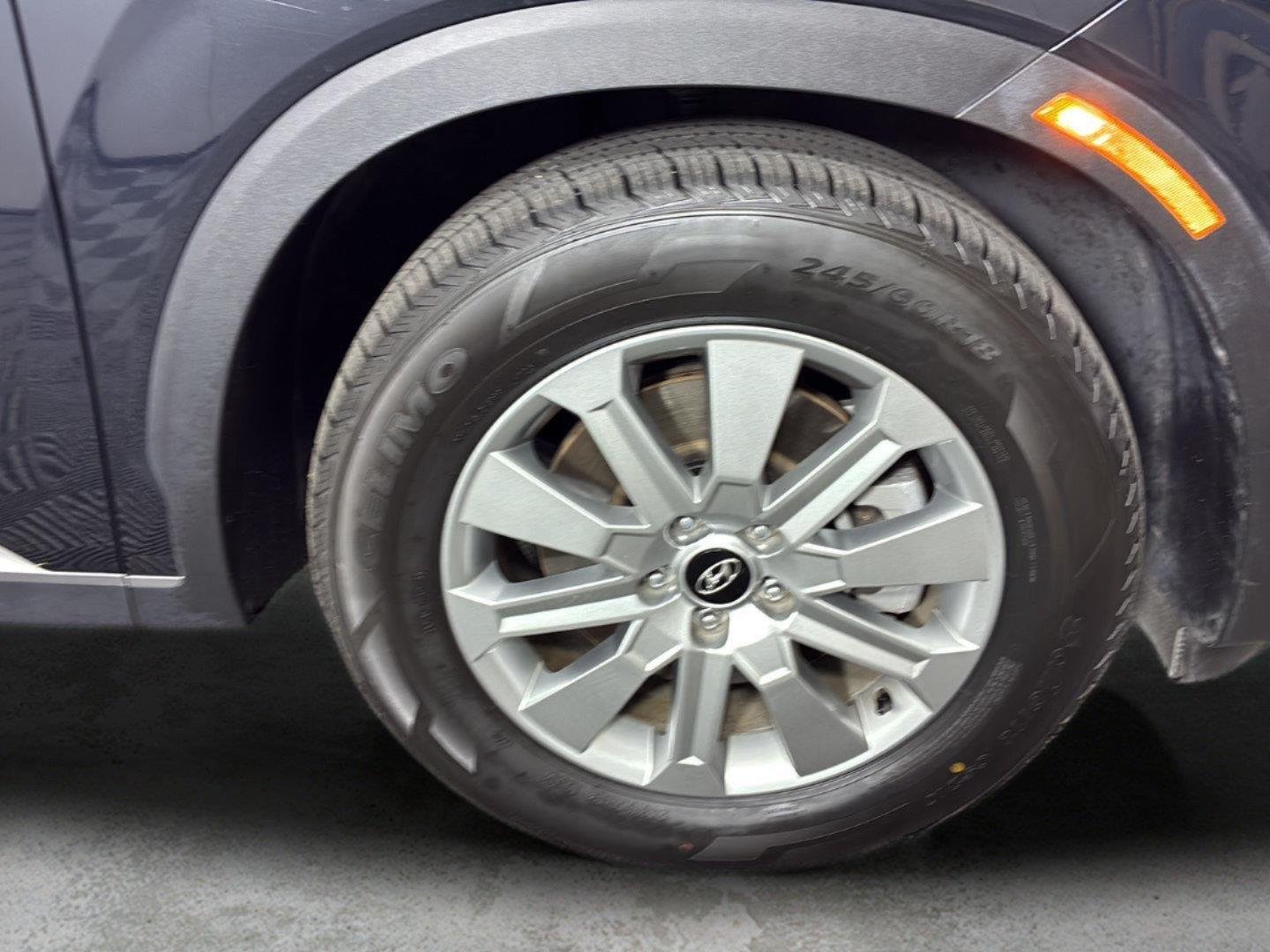 Used 2025 Moonlight Cloud Hyundai SEL image 12