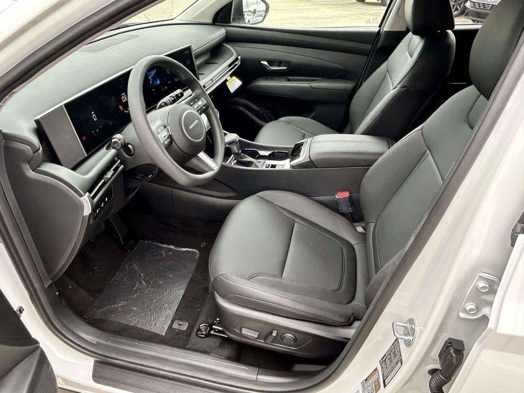 New 2026 White Hyundai SEL Plus FWD image 38