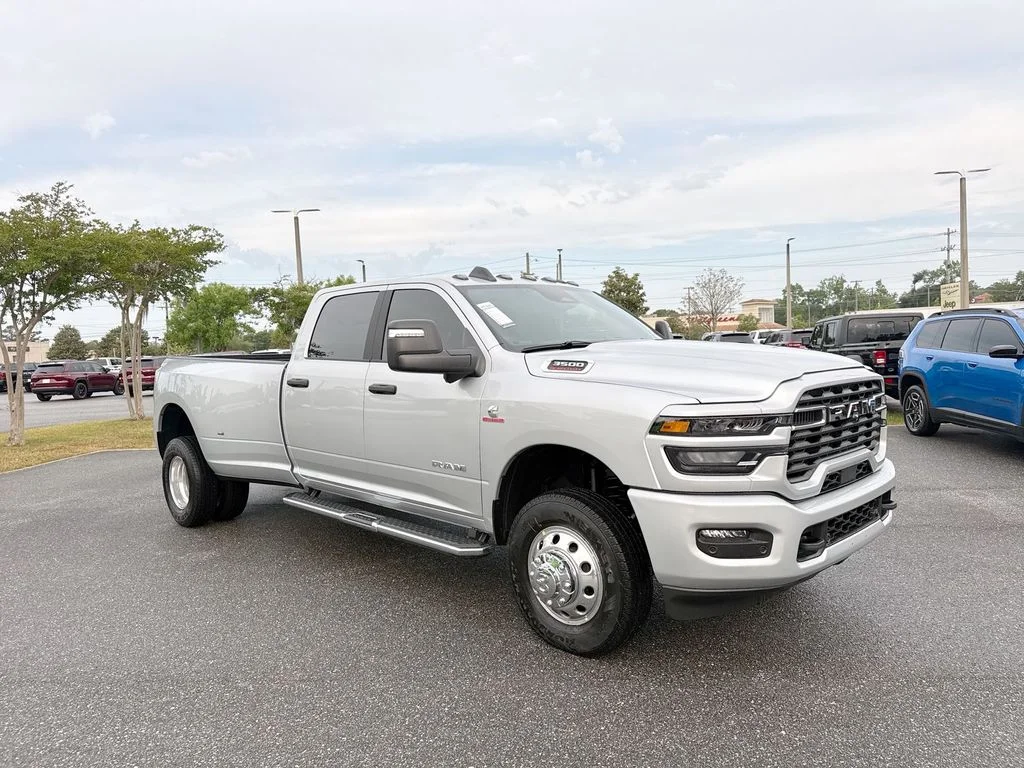 2026 RAM 3500 Big Horn 4X4 Crew Cab LWB's photo