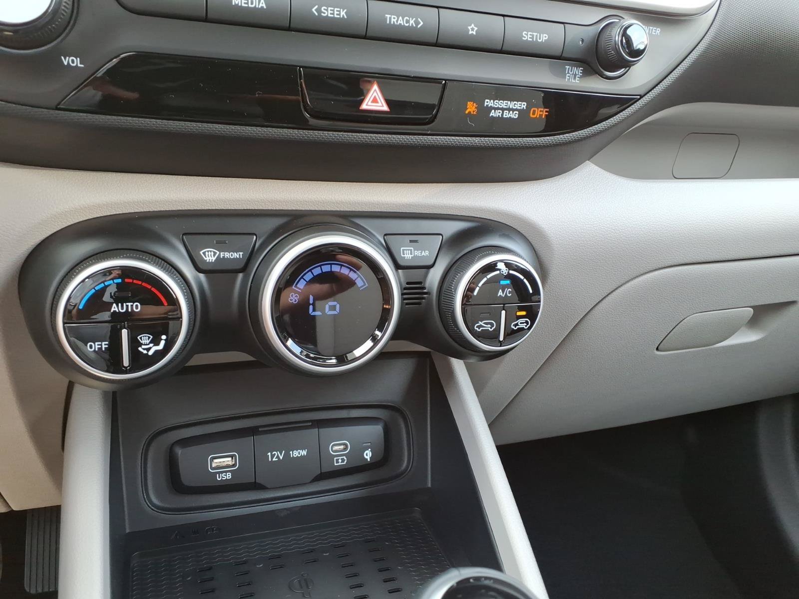 New 2026 Ecotronic Gray Hyundai SEL image 10
