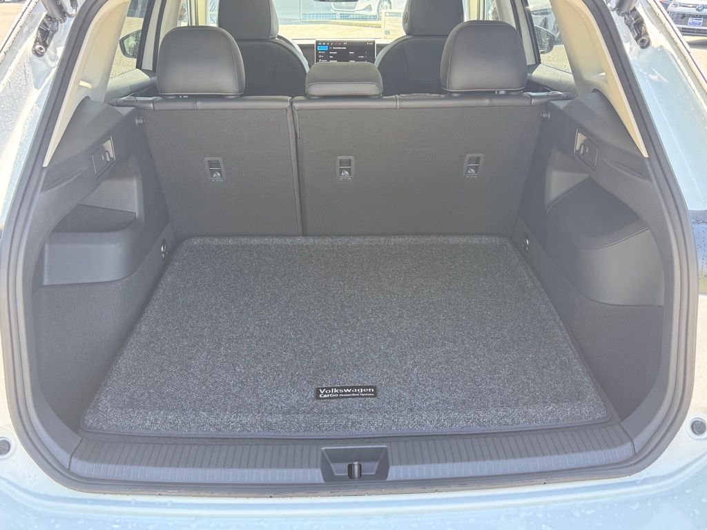 New 2026 White Volkswagen 2.0T SE image 17