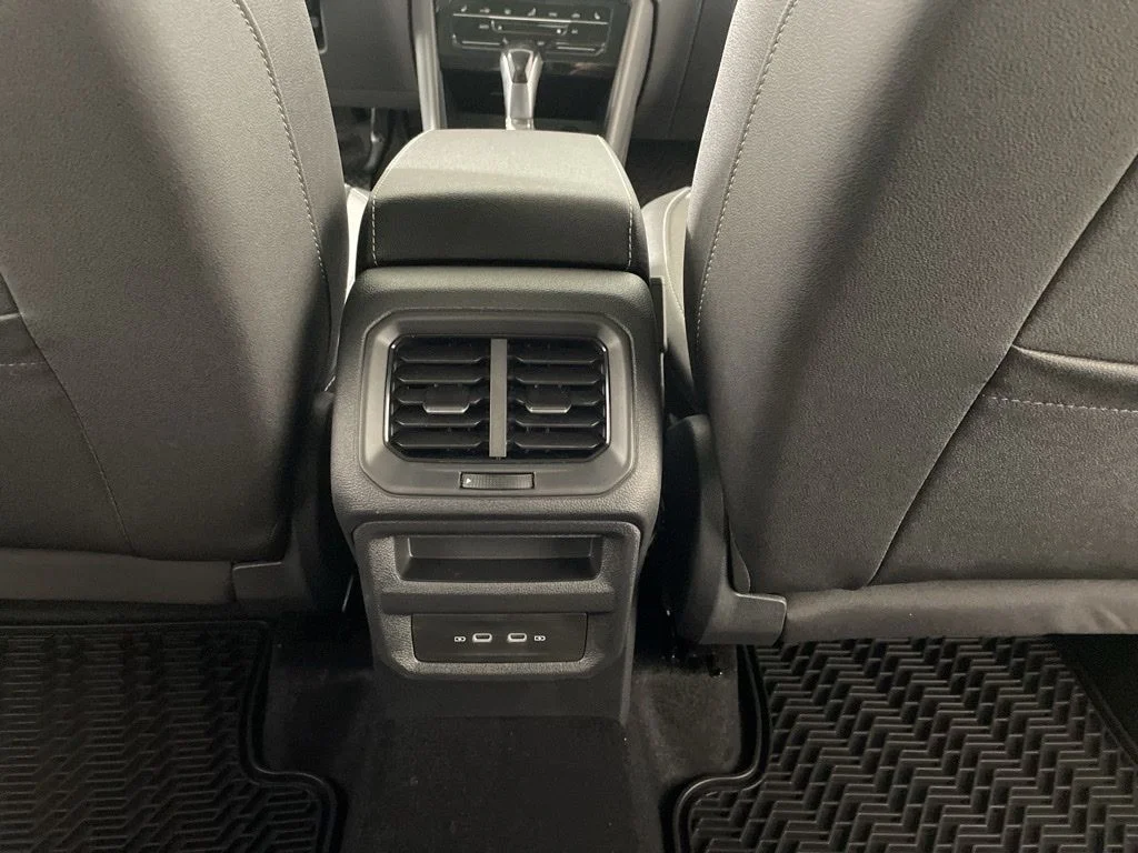 New 2026 White Volkswagen 1.5T SE Black image 20