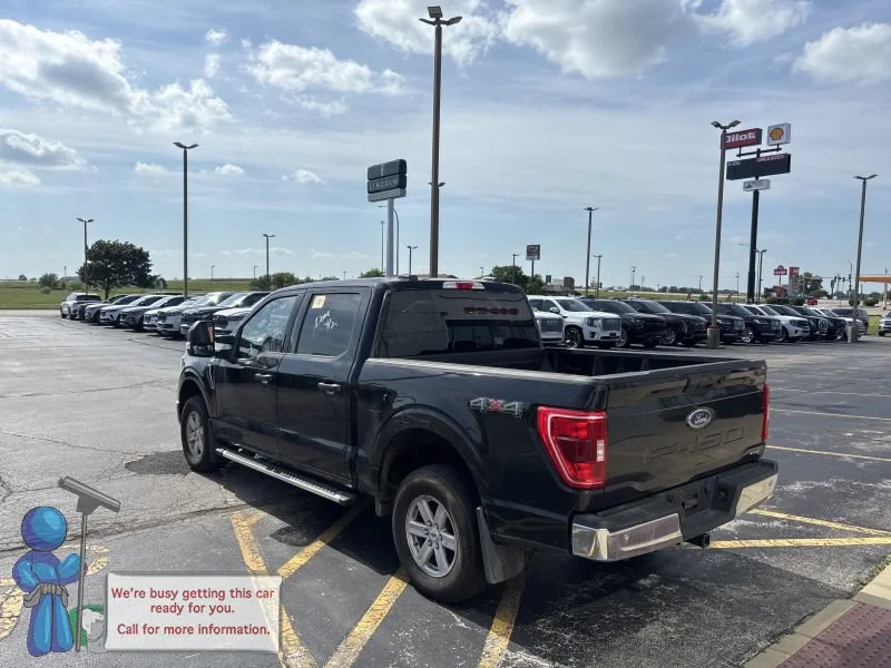 Used 2023 Black Ford XLT image 3