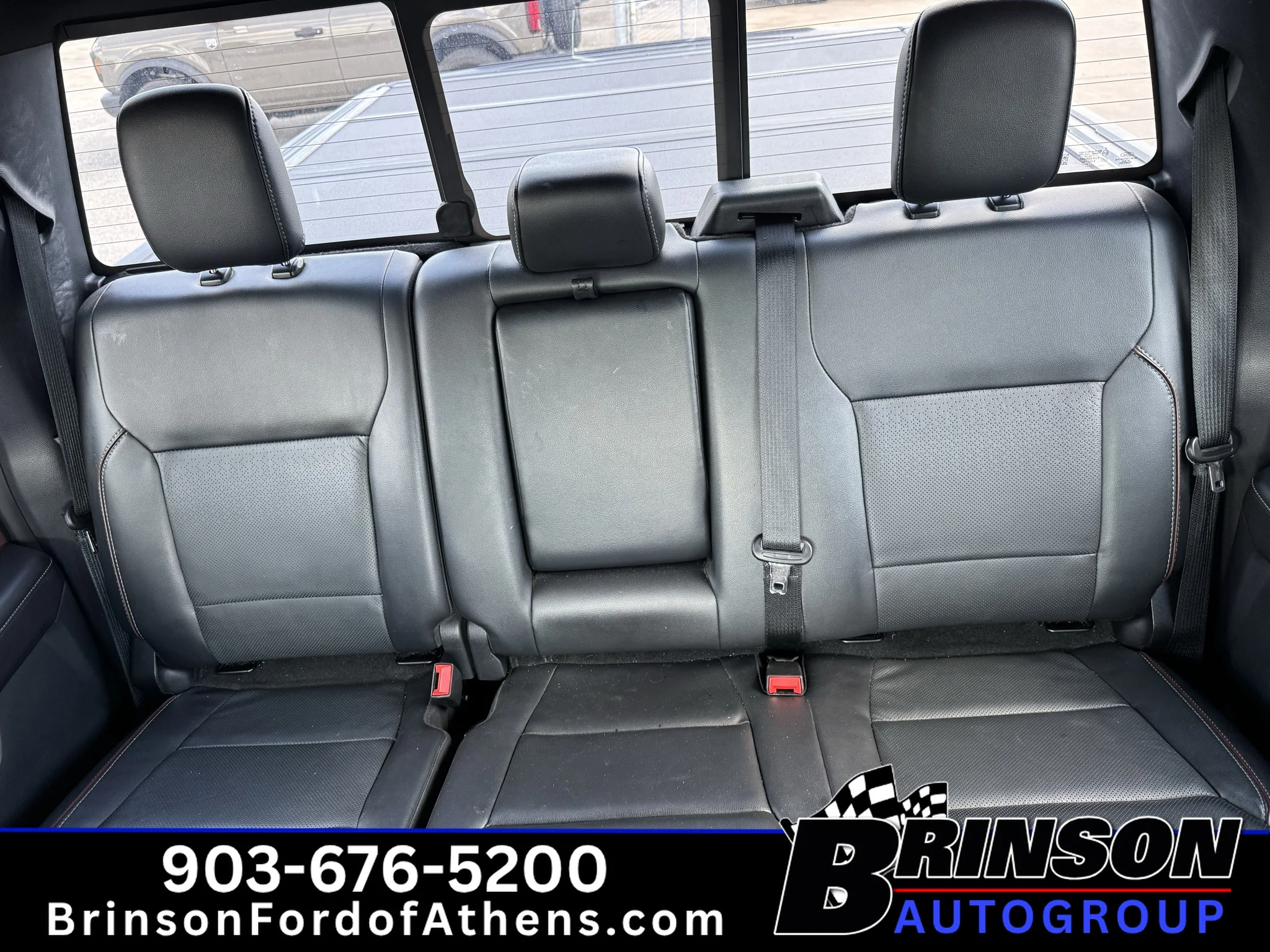 Certified Used 2023 Oxford White Ford LARIAT image 29