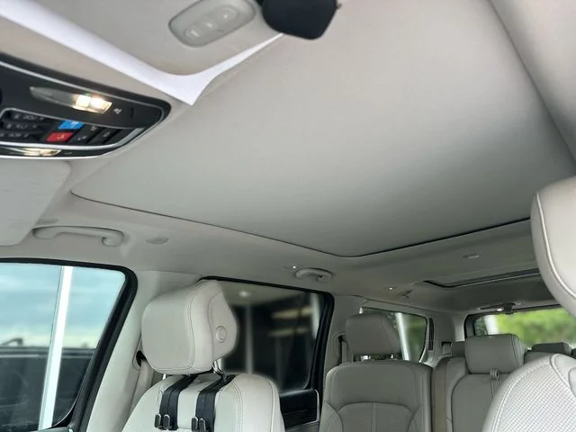 Used 2022 Black Jeep Series III image 23