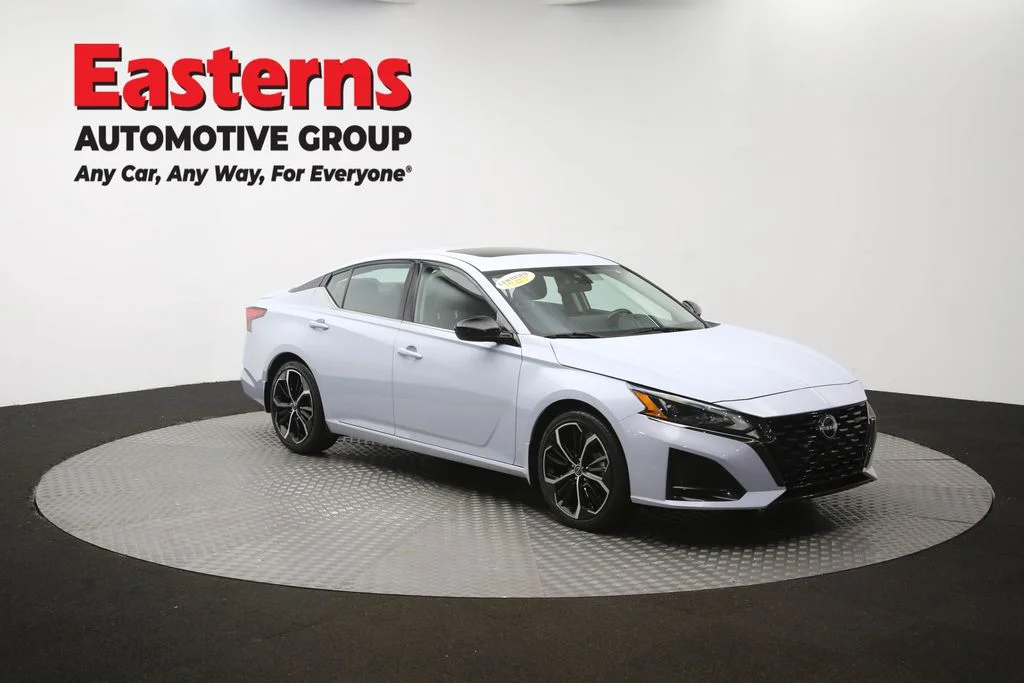 Used 2023 Gray Nissan 2.5 SR image 50