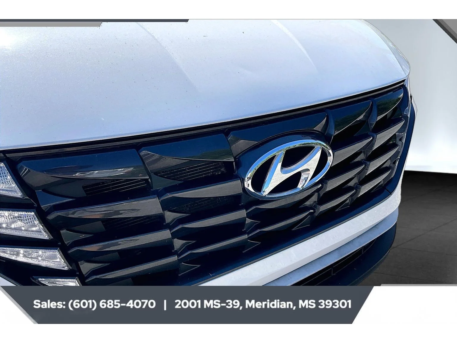 Used 2023 Serenity White Pearl Hyundai SEL image 21