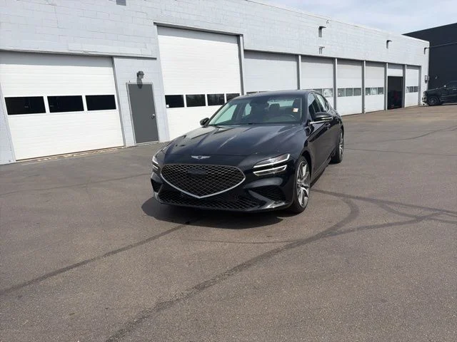 Used 2025 Black Genesis 2.5T image 17