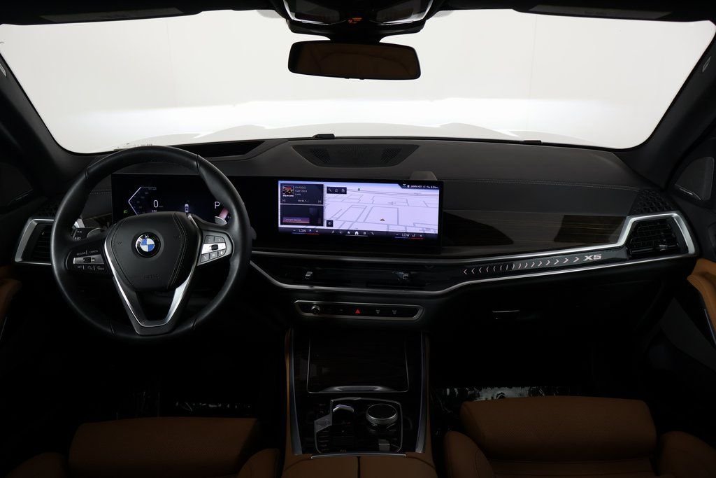 Certified Used 2026 White Metallic BMW xDrive40i image 8