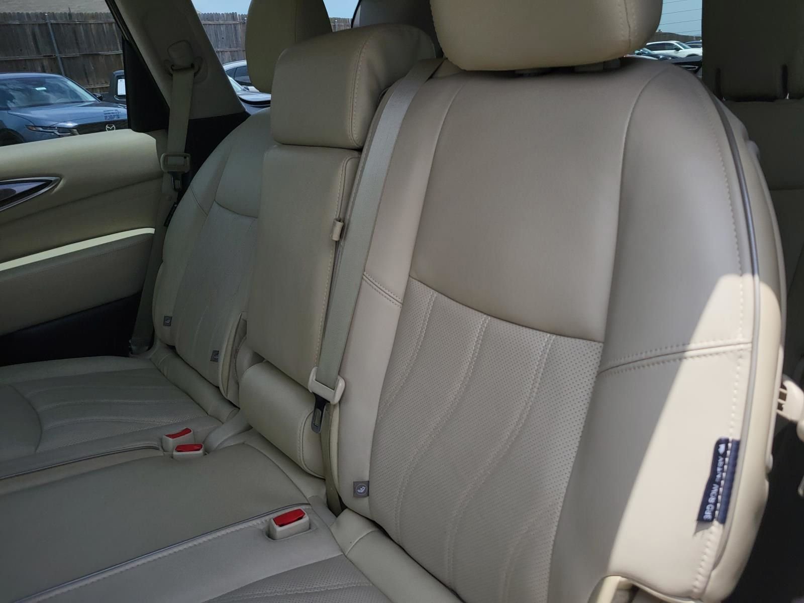Used 2019 Hermosa Blue INFINITI LUXE image 14