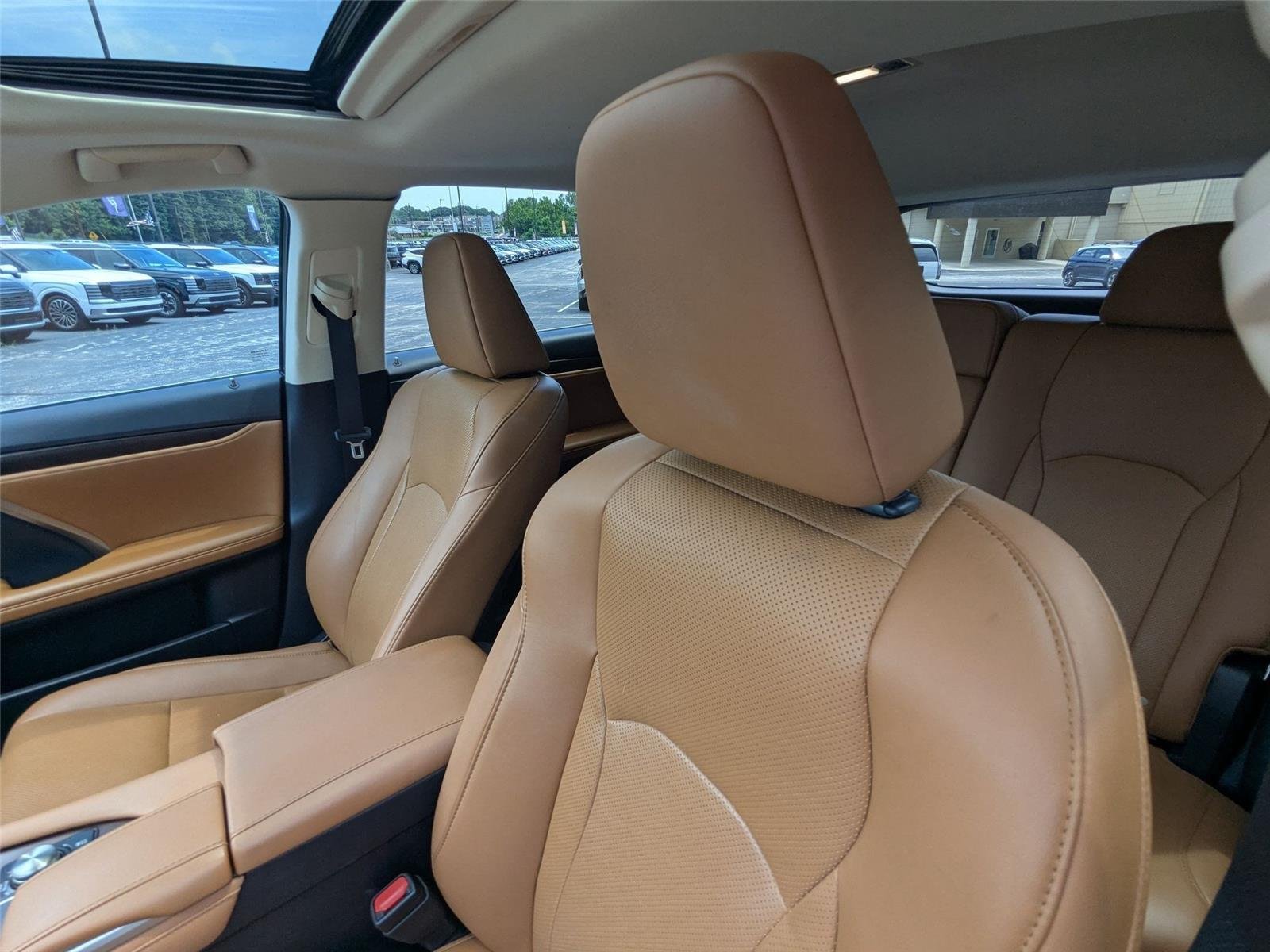 Used 2021  Lexus RX 350 image 13