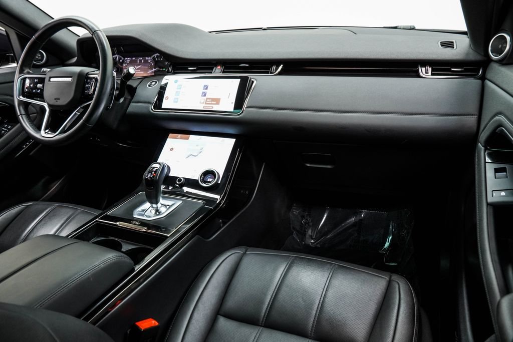 Used 2023 Black Land Rover R-Dynamic SE image 22