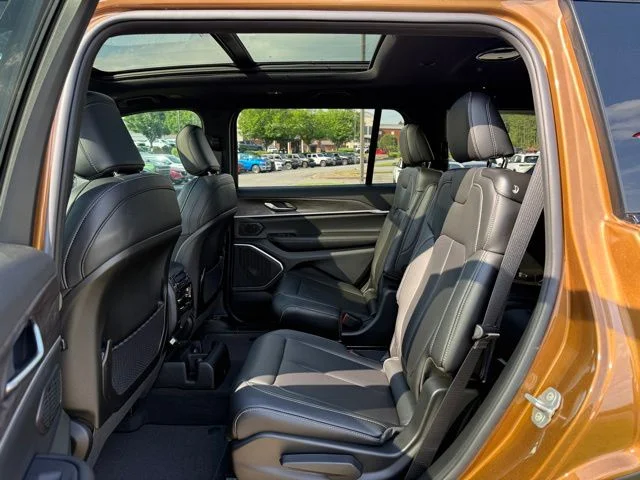 New 2026 Copper Shino Metallic Clearcoat Jeep Limited image 26