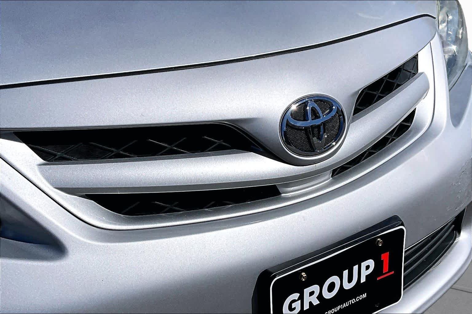 Used 2012 Classic Silver Metallic Toyota LE image 30