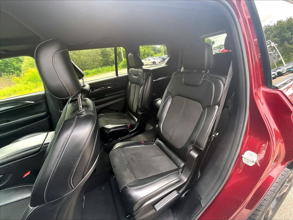 Used 2021 Velvet Red Pearlcoat Jeep Altitude image 15