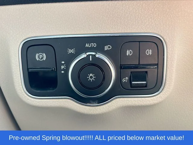 Used 2021  Mercedes-Benz GLB 250 image 33