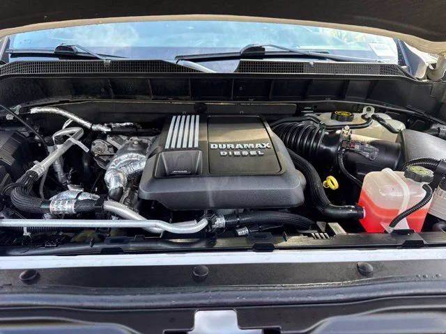 Used 2021 White Chevrolet RST image 17