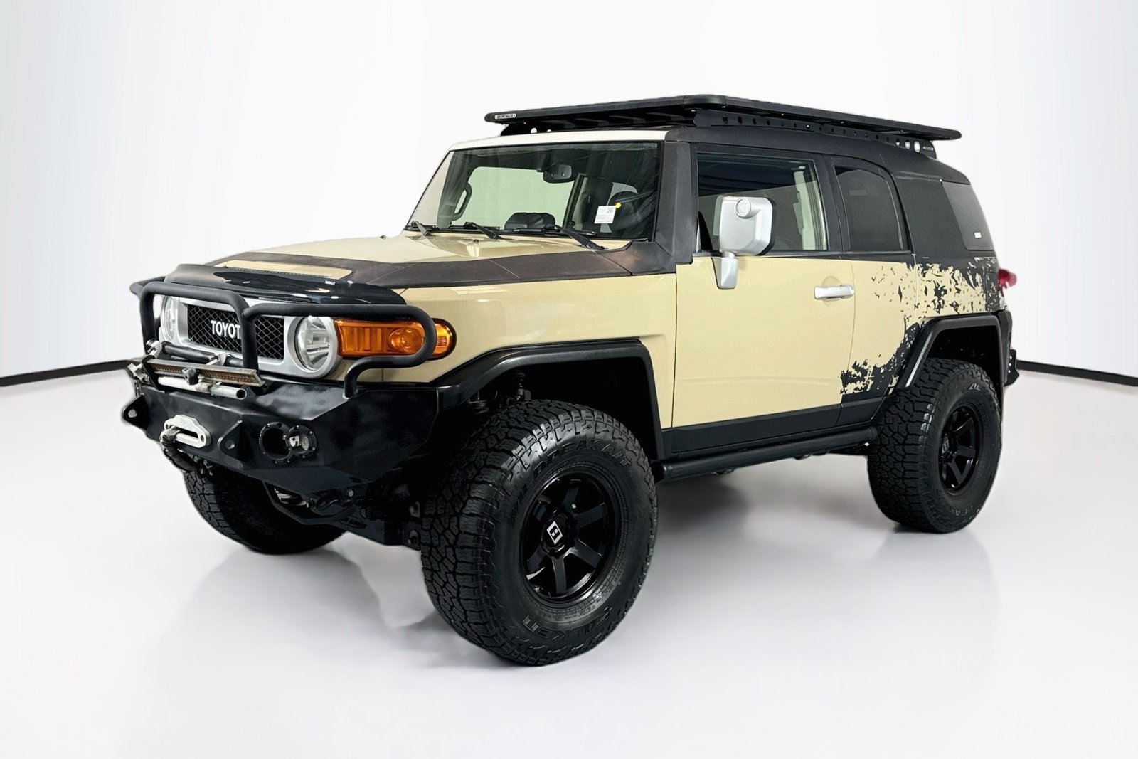 Used 2014 Quicksand Toyota  image 1