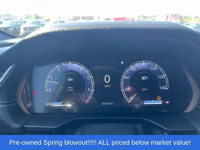 Used 2023 White Jeep Altitude image 19