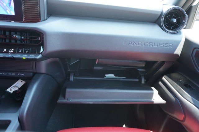 Used 2025  Toyota 1958 image 35