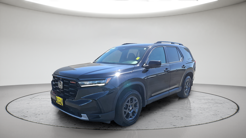Certified Used 2025 Black Honda TrailSport image 11