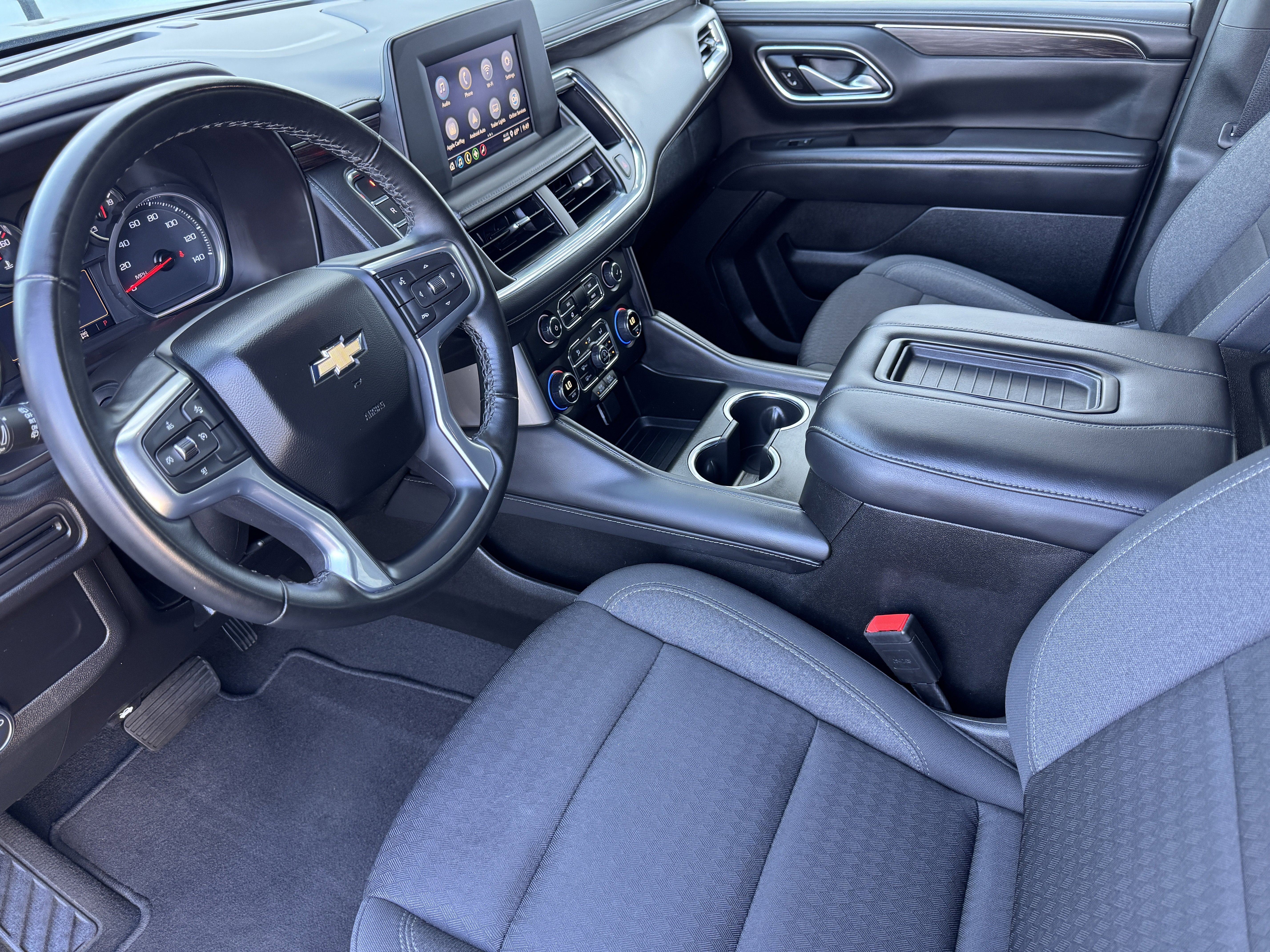 2024 Chevrolet Suburban LS - Photo 9