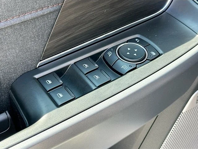 New 2026 White Ford Lariat image 13