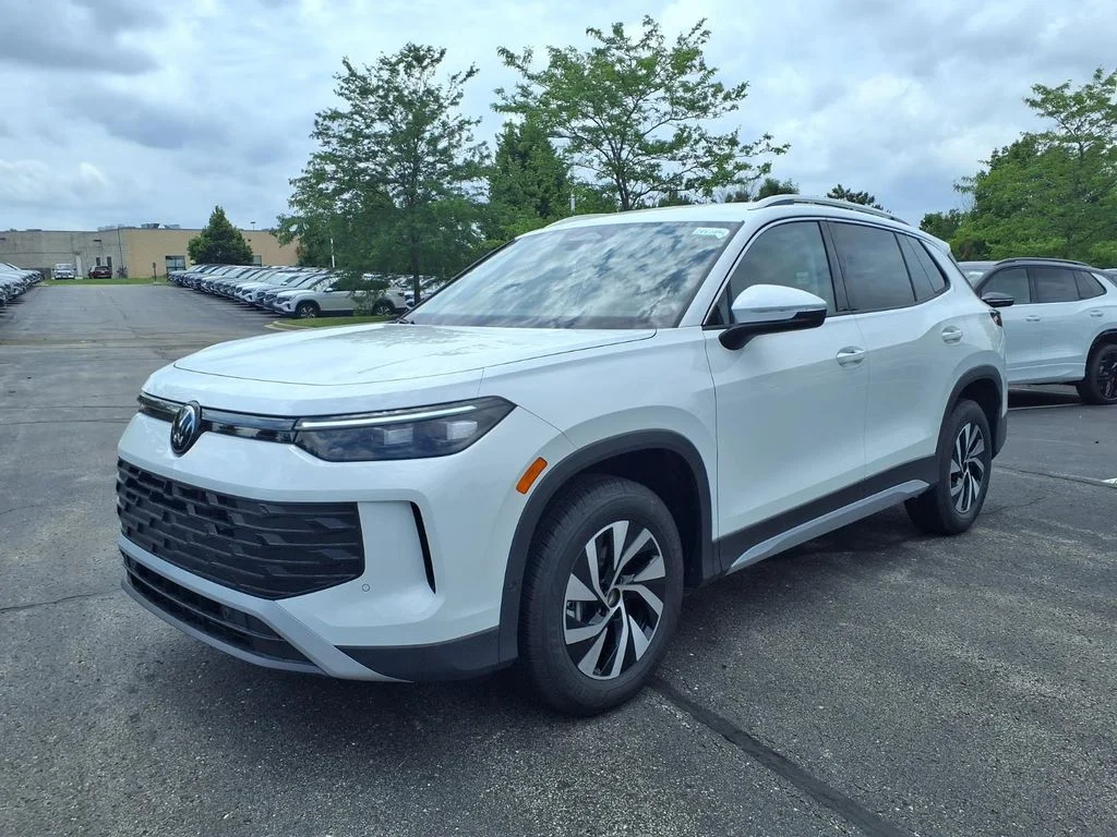 New 2026 Pure White Volkswagen 2.0T S image 5